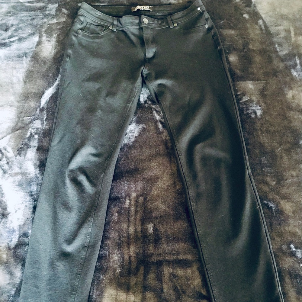 Active USA black stretch skinny pants